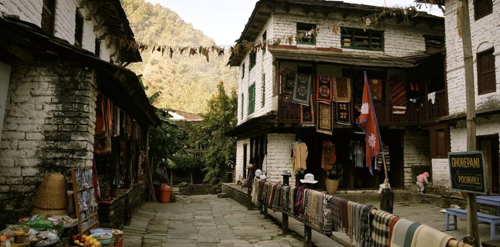 mountain-road-hiking-street-house-town-764018-pxhere.com-1